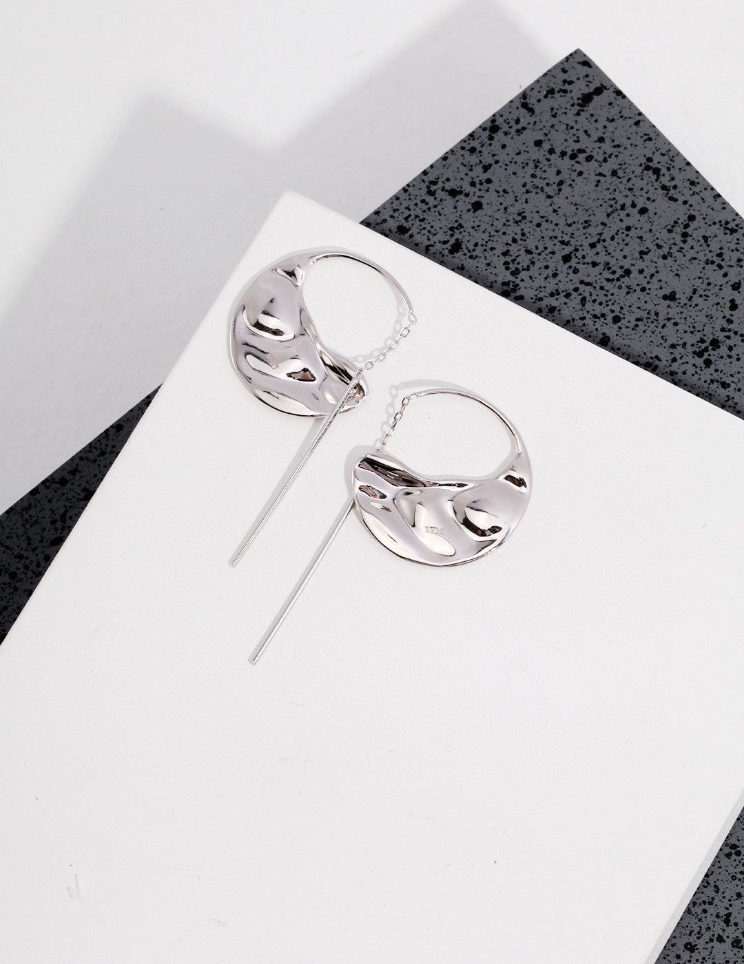 Asymmetrical Design, Circular Shiny Earrings
