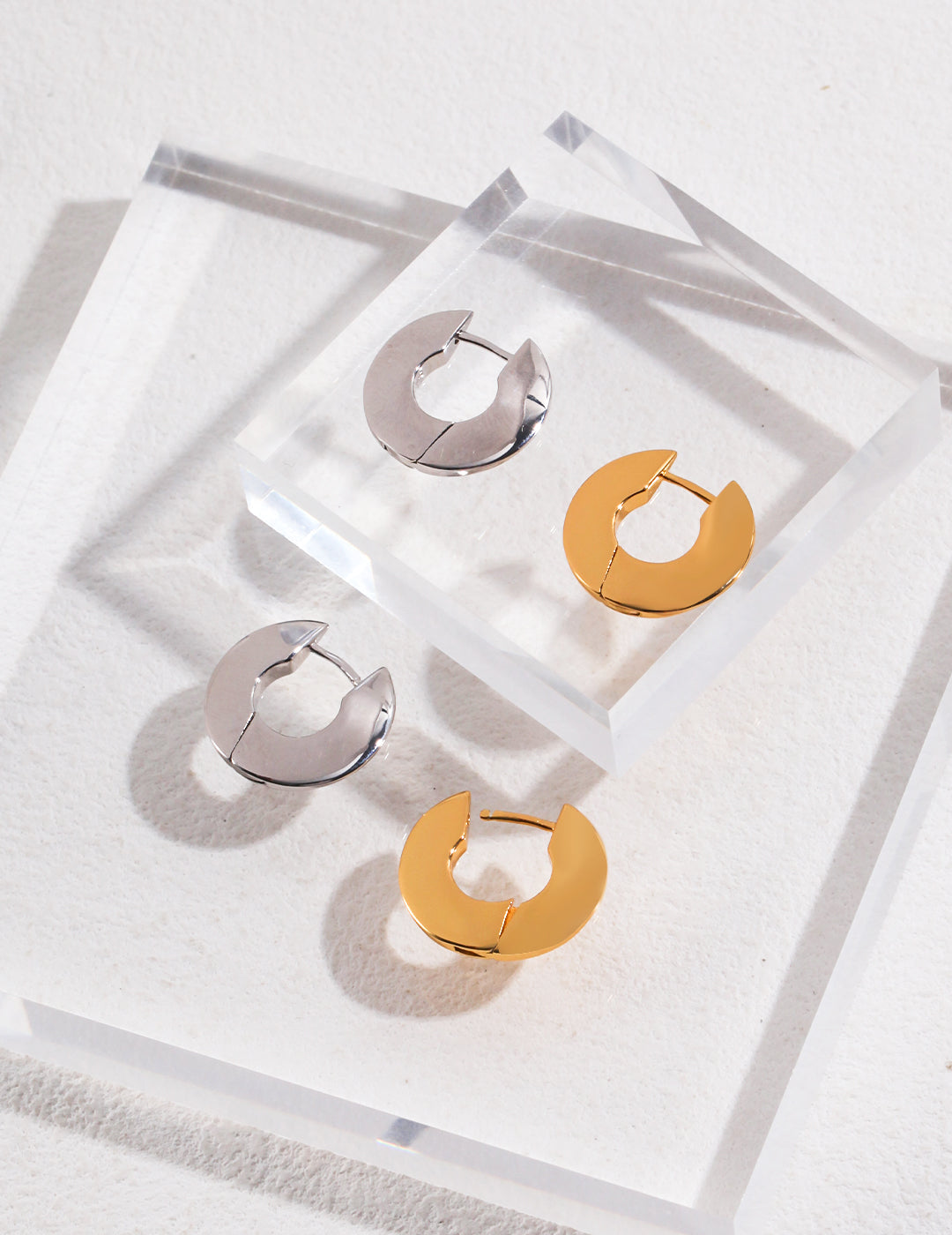 French Minimalist Disc Earrings