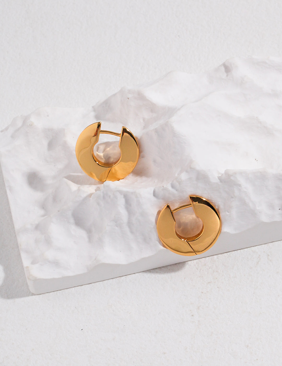 French Minimalist Disc Earrings